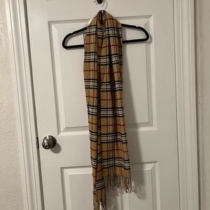 Plaid scarf